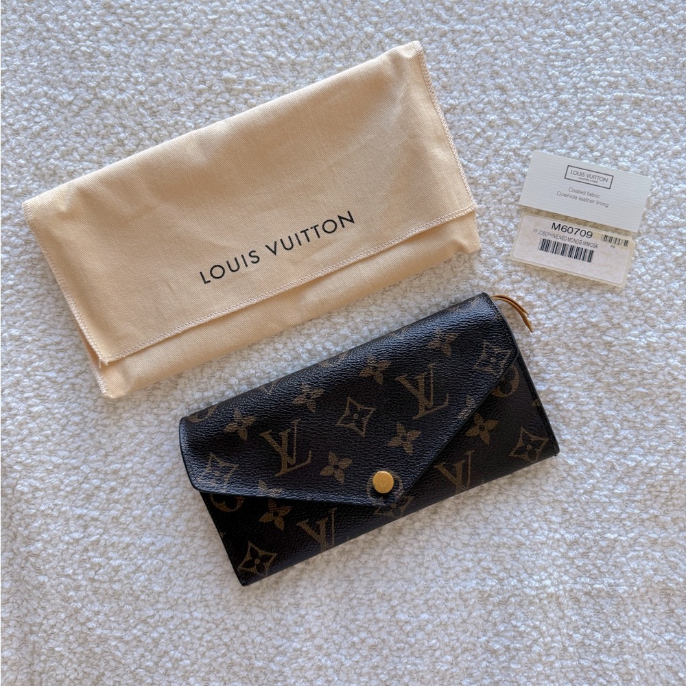 LOUIS VUITTON Josephine Wallet - Mimosa